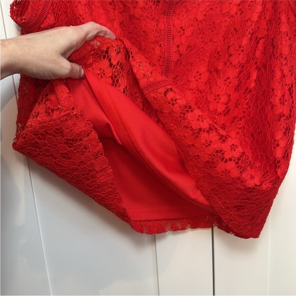 Red Lace Sleeveless Top By Nanette Sz MED - Picture 4 of 4